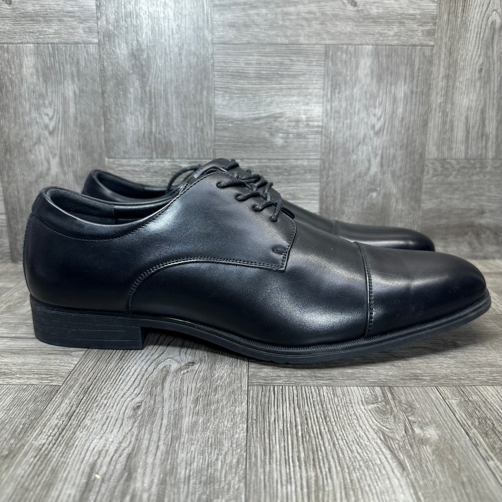 Van Heusen Dress Shoes Mens Size 10 Black Cap Toe Derby Memory Foam Flex NEW